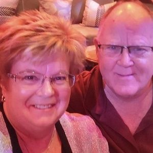 Meet your Posher, Robin